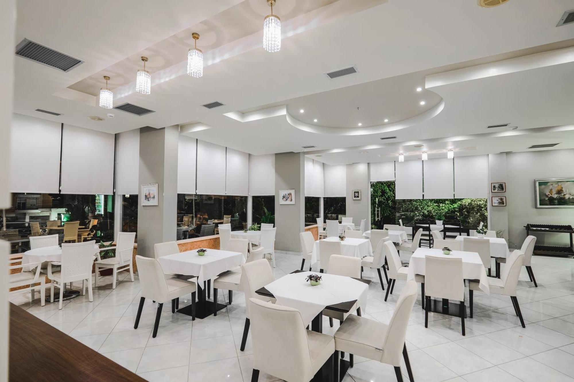 Hotel Oasis Saranda Zewnętrze zdjęcie